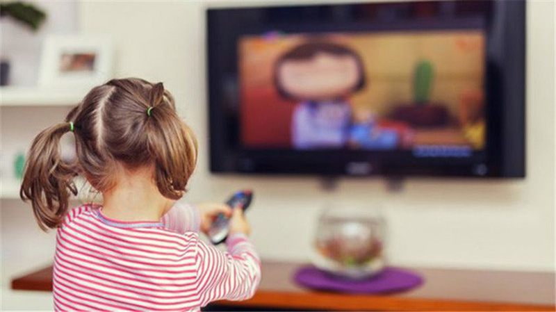 Tivi - Sử dụng như thế nào để không gây ảnh hưởng đến mắt của trẻ em?
